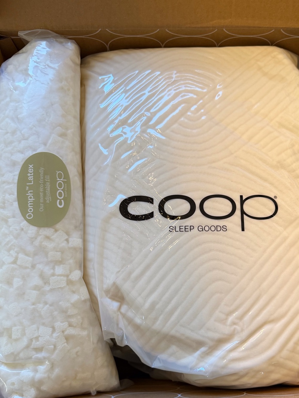 Coop Sleep Goods Adjustable Latex Cut-Out Pillow Queen 18x28 Oomph Latex NIB